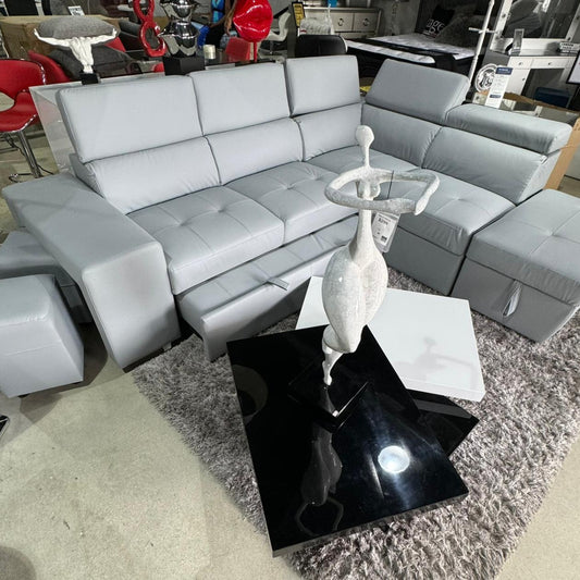 London Sectional Grey Combo with Coffee Table and Rug (Right or Left) (Gray, White, and Black)